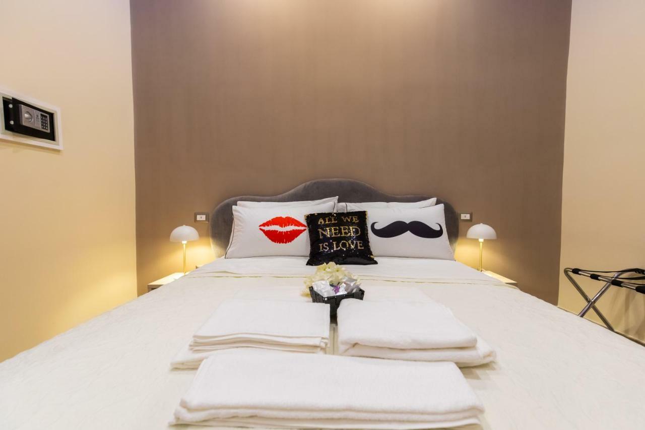 B&B Napoli Holidays מראה חיצוני תמונה